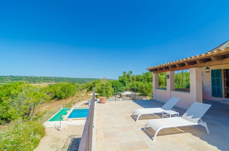 Villa Bandris Nou