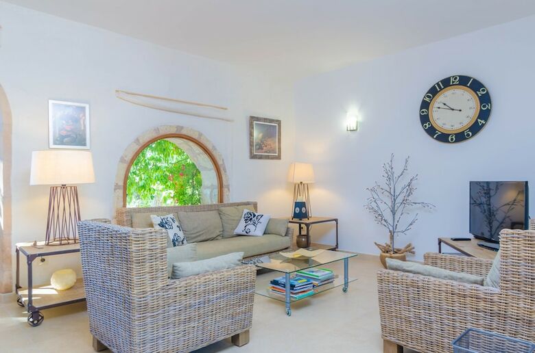 Villa Bandris Nou