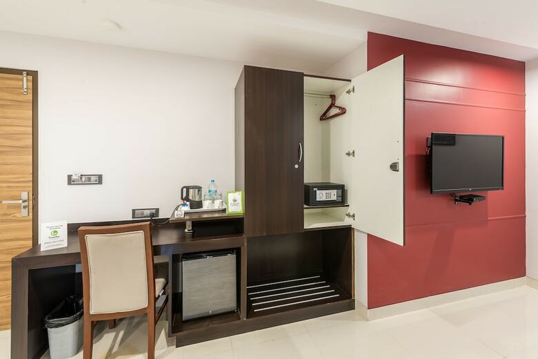 Hotel Treebo Trend Raj Premier