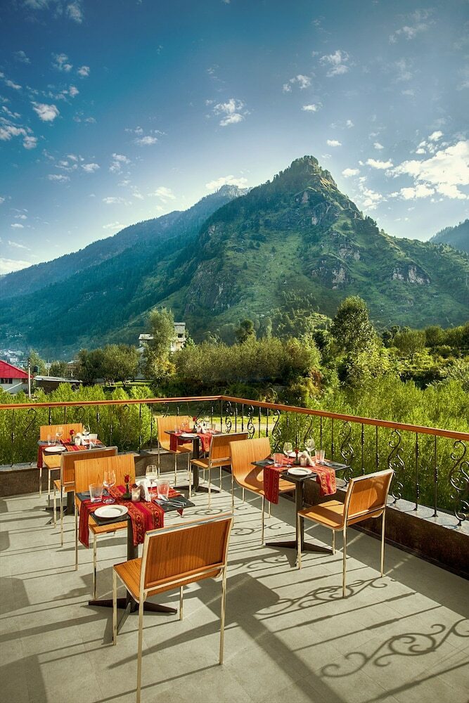 Hotel Sterling Manali