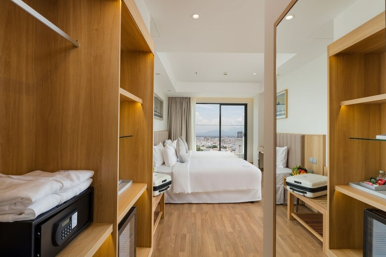 Nagar Hotel Nha Trang