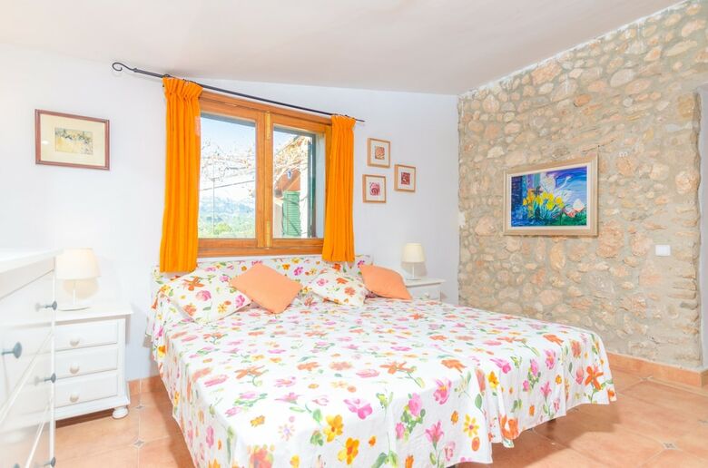 Villa Can Reure ( Can Par�s)