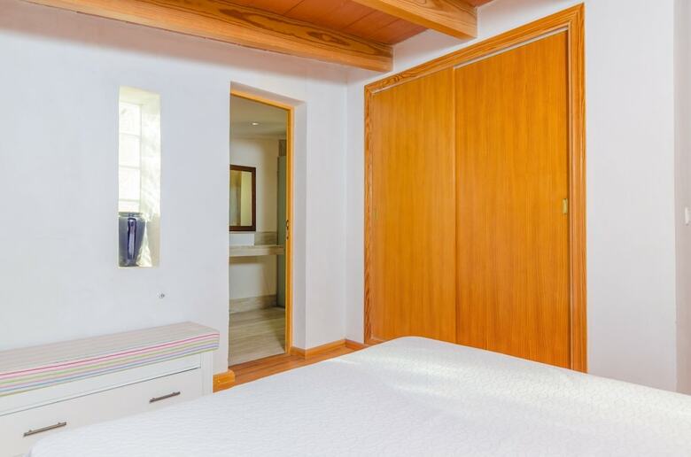 Villa Can Reure ( Can Par�s)