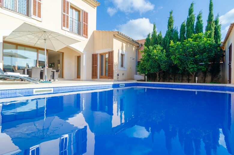 Villa Llull