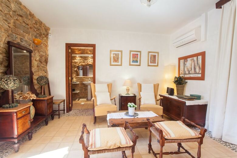 Villa Son Gorri�