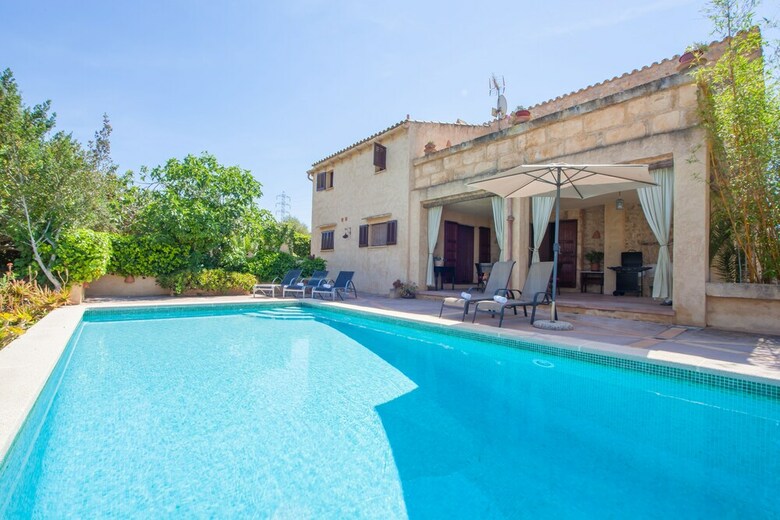 Villa Son Gorri�