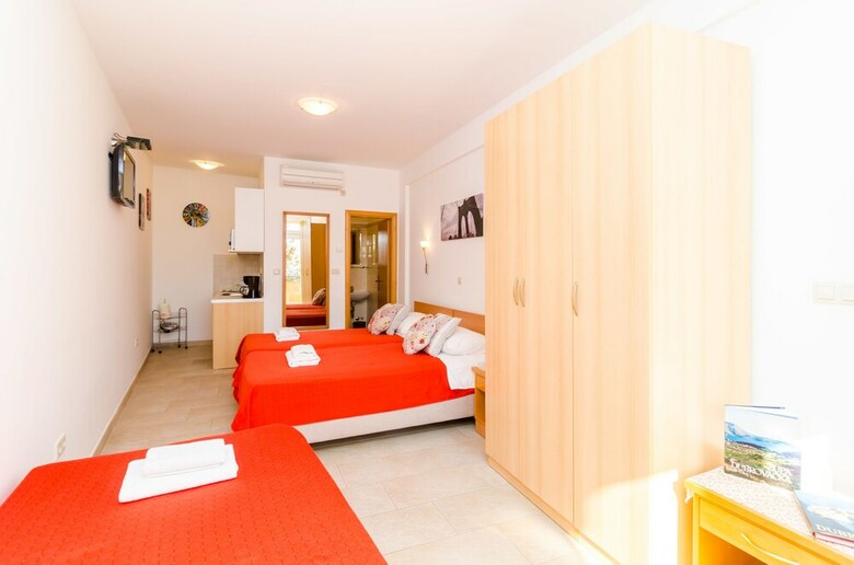 Apartments Subrenum