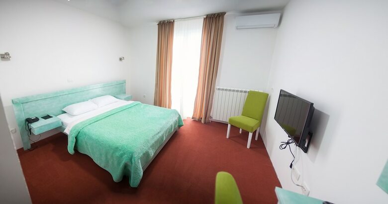 Serdar Small Hotel & Restaurant