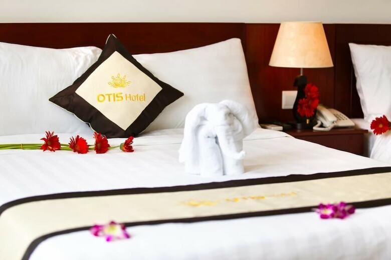 Otis Hotel