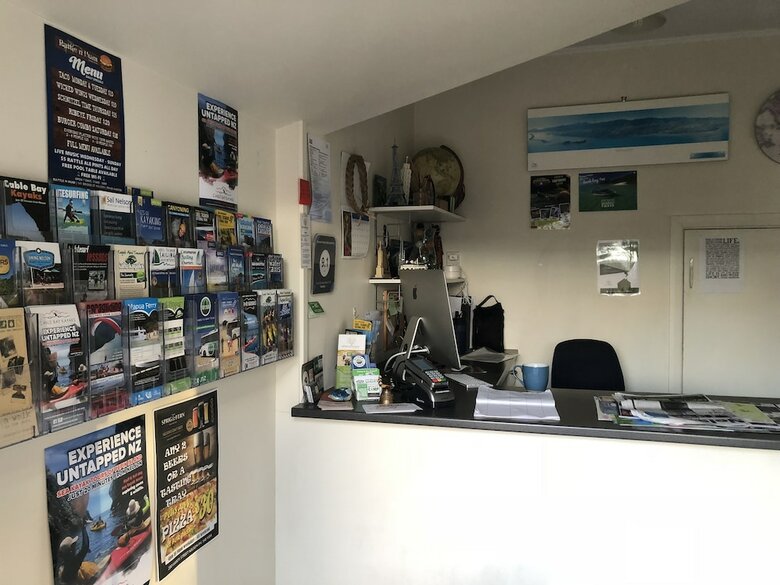 Hostal Almond House Hostel