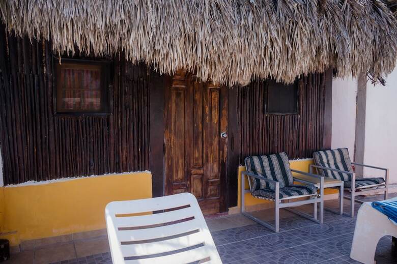 Casa Maya Lodge  Robinson Crusoe Style
