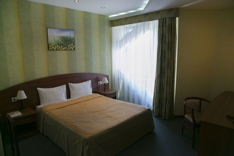 Nikol Business Hotel