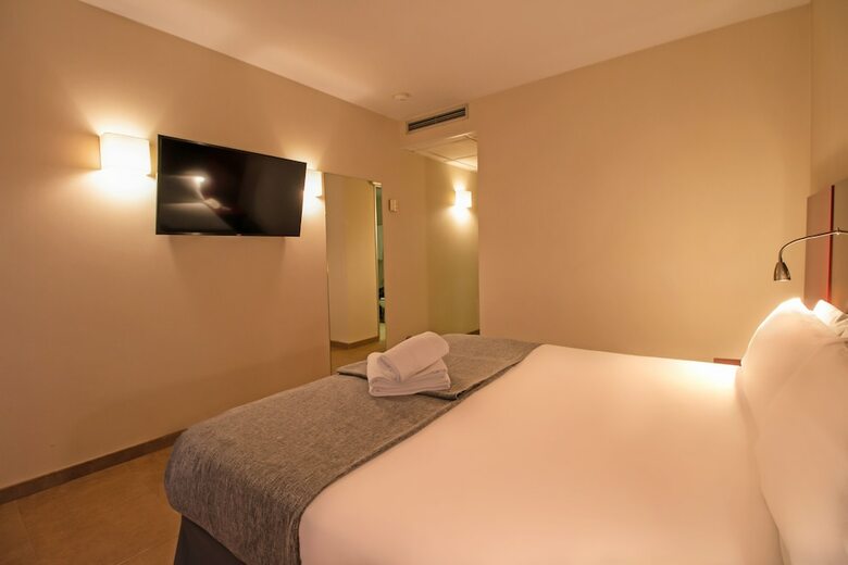 Sm Hotel Teatre Auditori