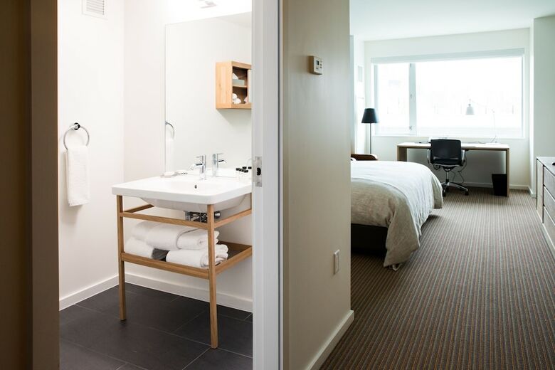 The Study Hotel At University City