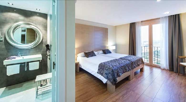 Hotel Hvm Medinasalim