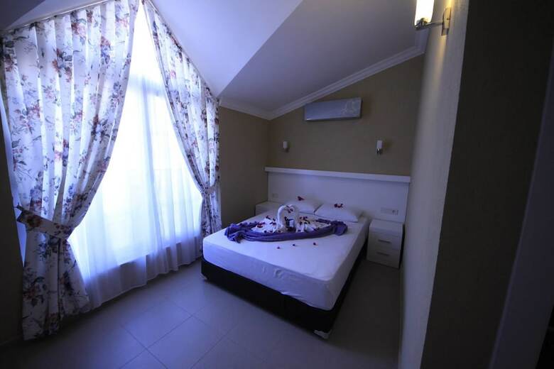 Mimoza Hotel