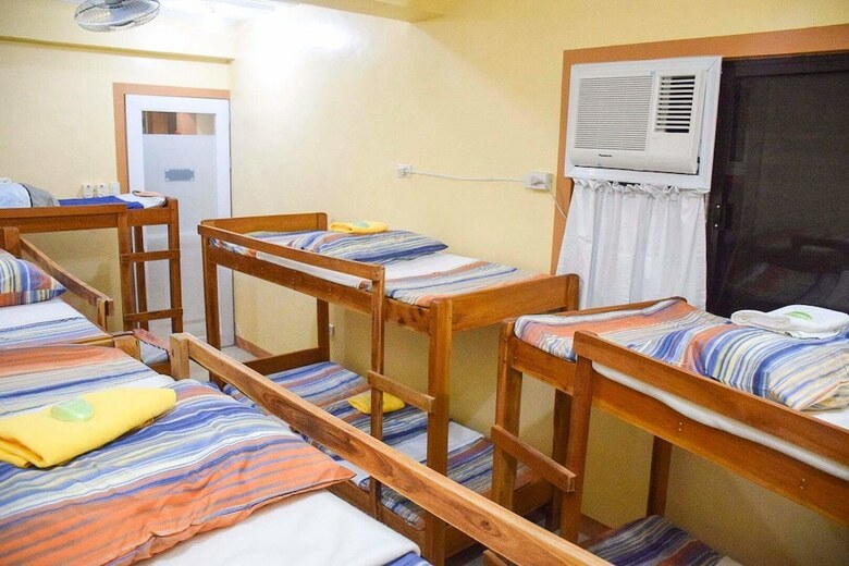 Hostal The Quetzal B&B