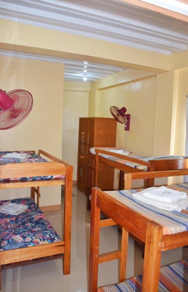Hostal The Quetzal B&B