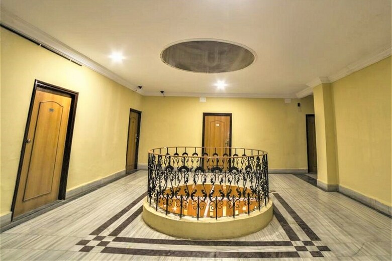 Hotel Empire Gandhidham