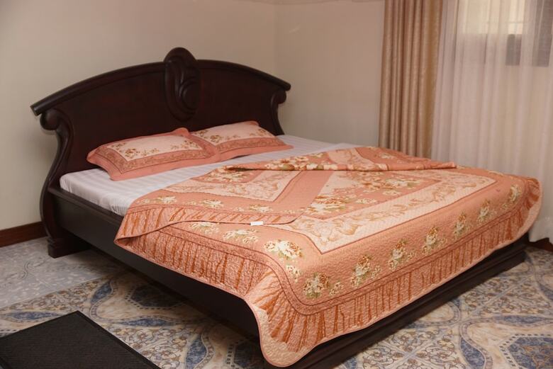 Hotel Entebbe Travelle'rs Inn