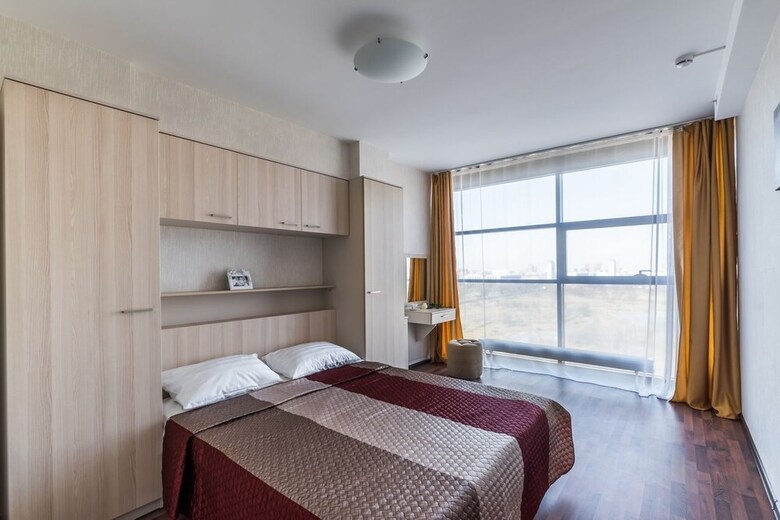 Panoramic Apartments S16