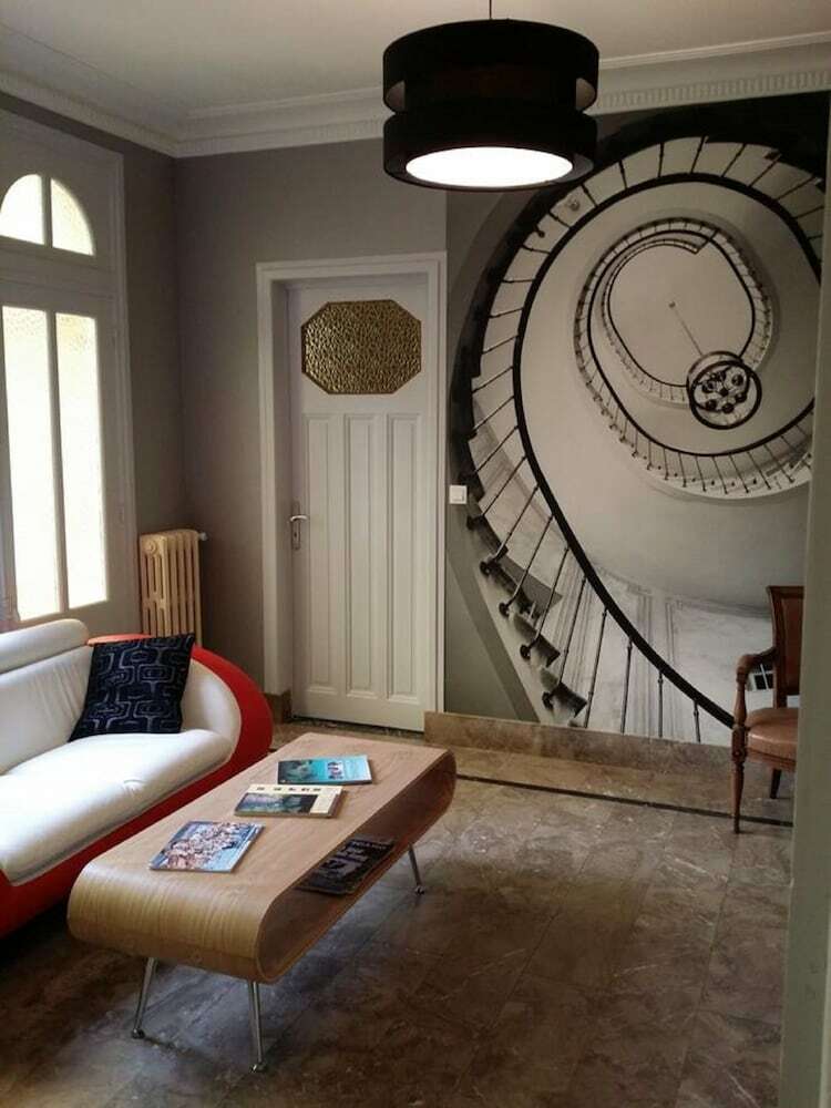 Hotel Castel Bayeux Guesthouse