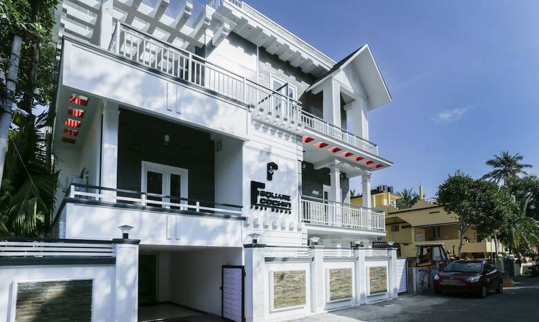 Hotel Treebo F Square