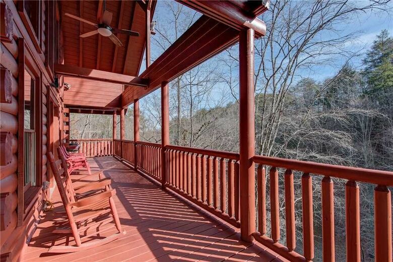 Cabana Take It Easy 3 Bedroom Home With Hot Tub