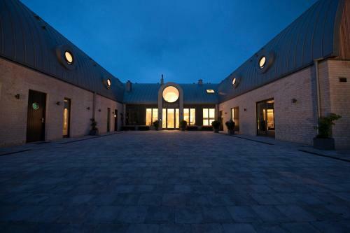 Hostal Hotel Strand Am K�nigshafen