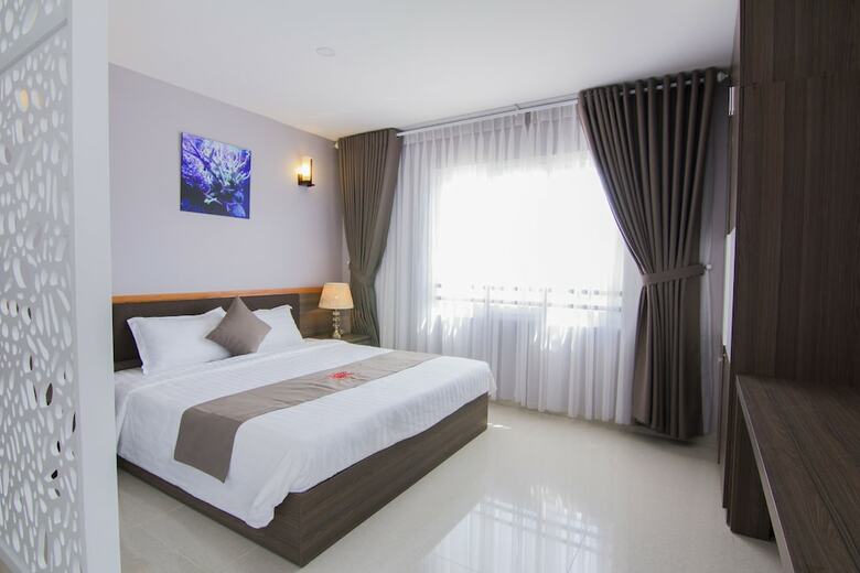 Coral Hotel
