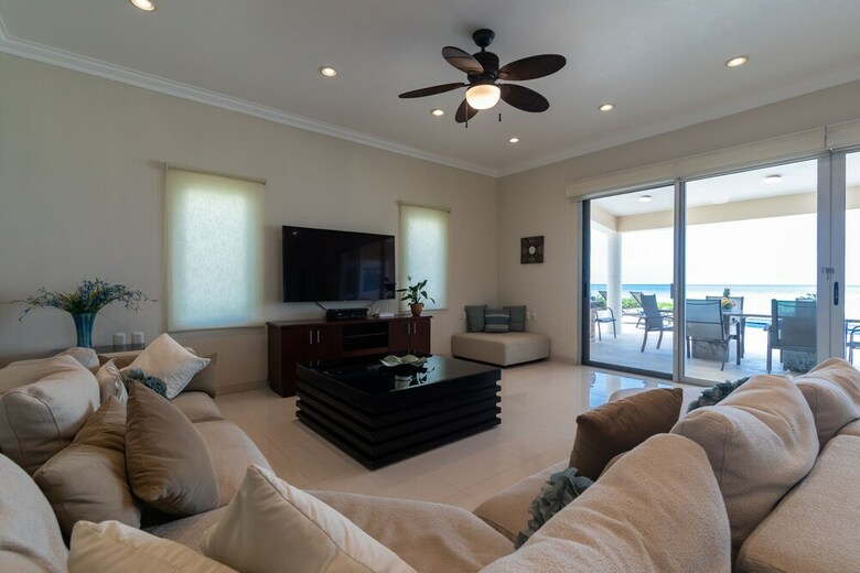 Beachfront Homes By Playa Paradise