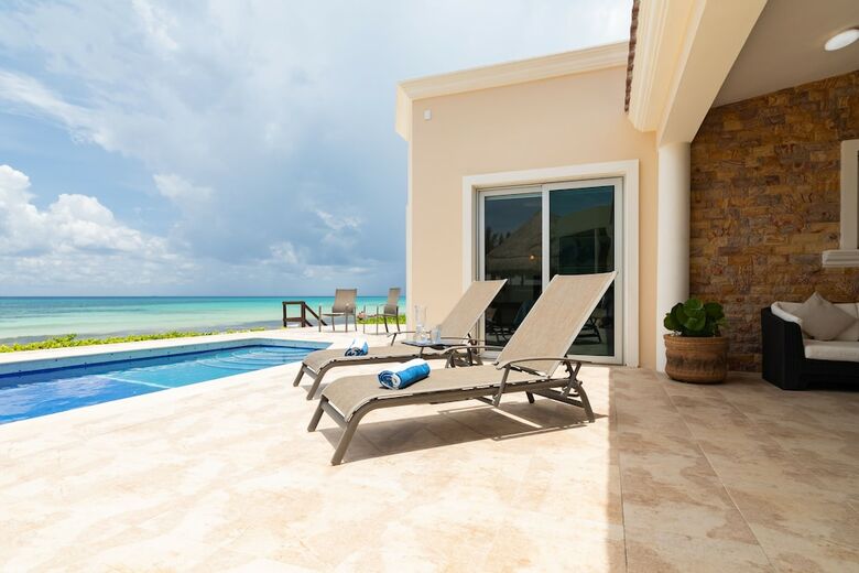 Beachfront Homes By Playa Paradise