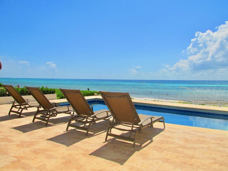 Beachfront Homes By Playa Paradise