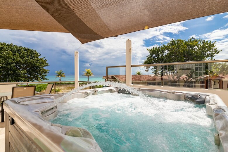 Beachfront Homes By Playa Paradise