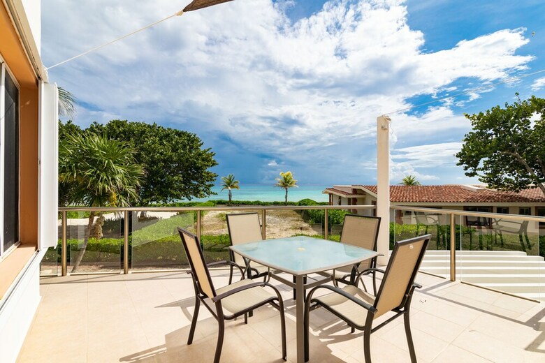 Beachfront Homes By Playa Paradise