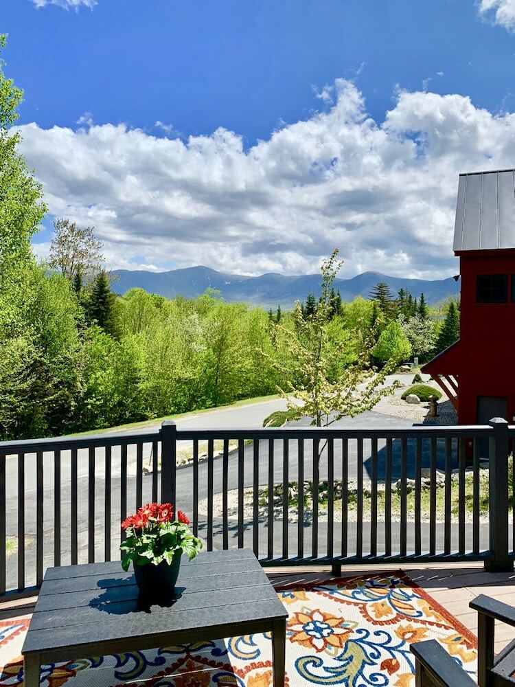 Slopeside Townhomes At Bretton Woods
