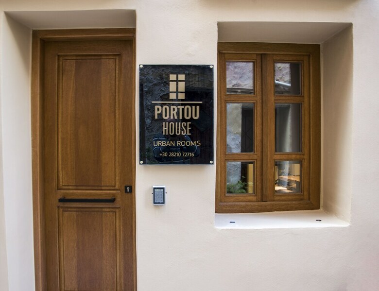 Apartamentos Portou House