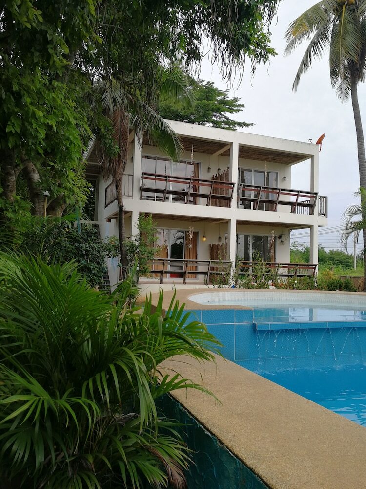 Hotel At-pran Resort