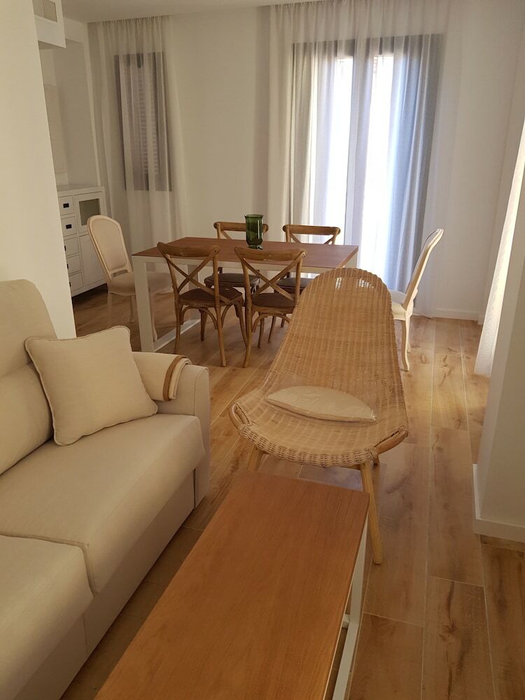 Tuguest Gran Via Apartments