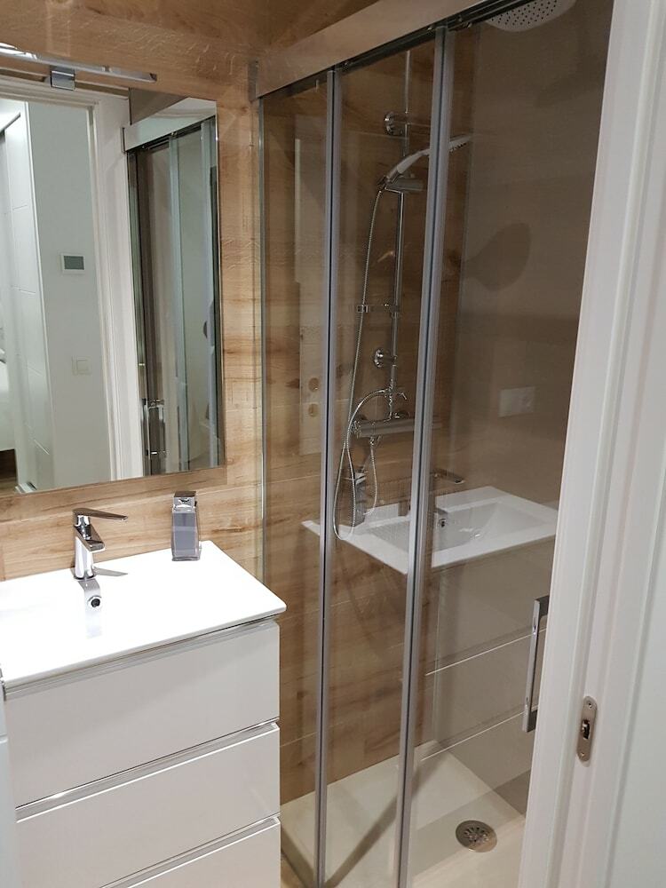 Tuguest Gran Via Apartments