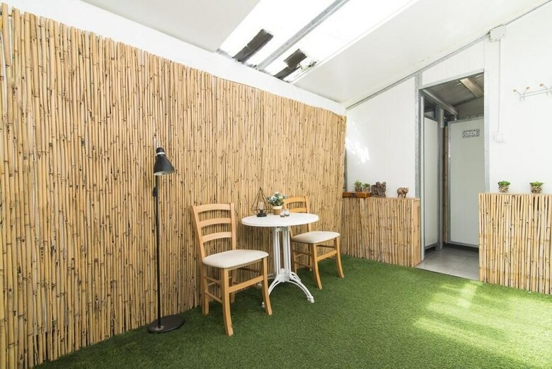 Hostal Sapir Hostel - Adults Only