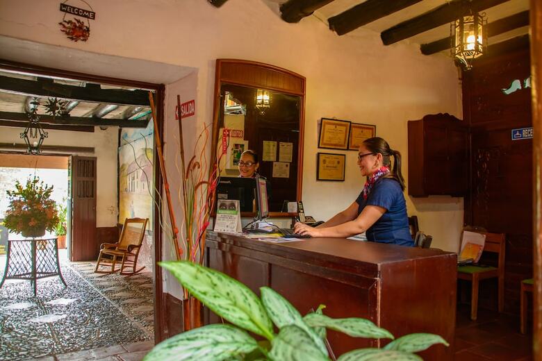 Hotel Hosteria Colonial La Cueva De Leo