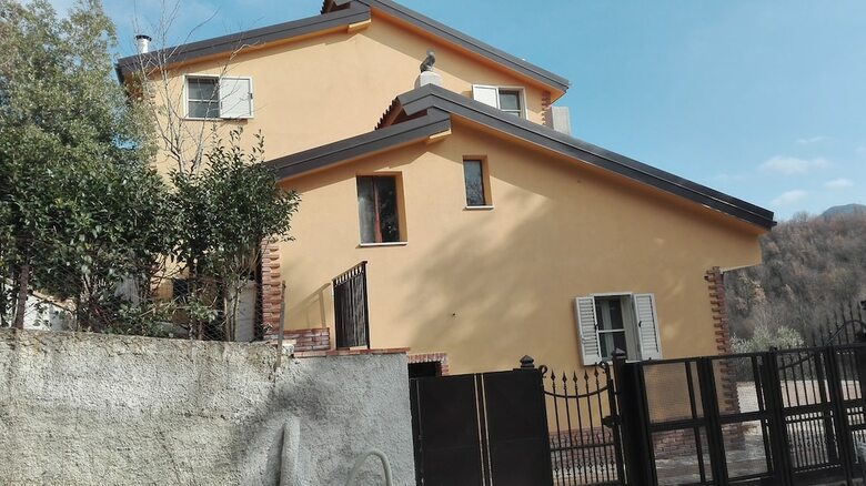 Villa Cennamo Residence