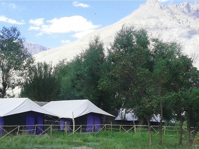 Dowa Deluxe Camp