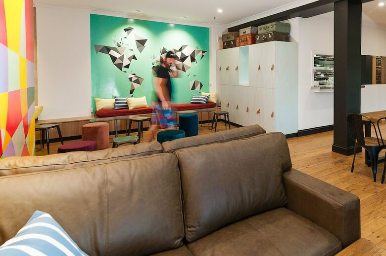 Hostal Mad Monkey Coogee Beach Hostel