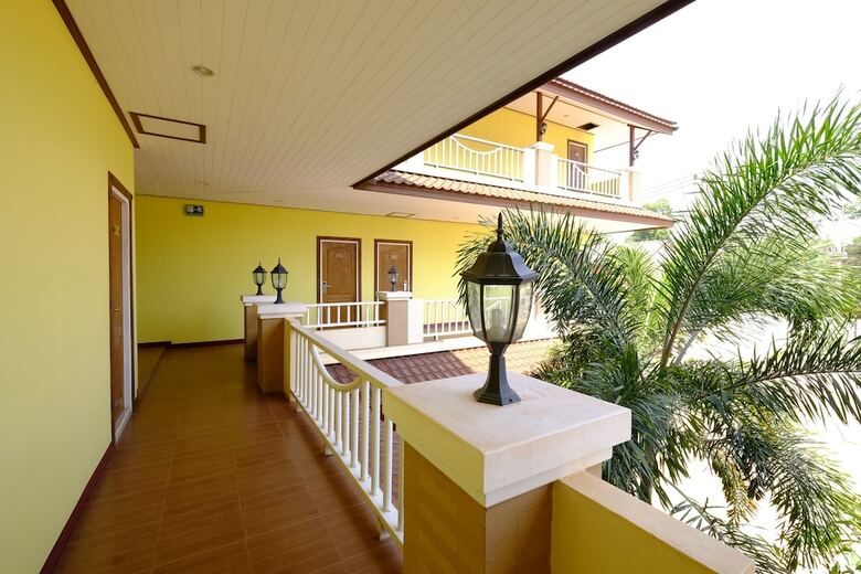 Hotel The Muk Lagoon