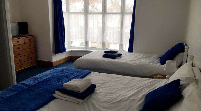 Bed & Breakfast Whiteways Hotel