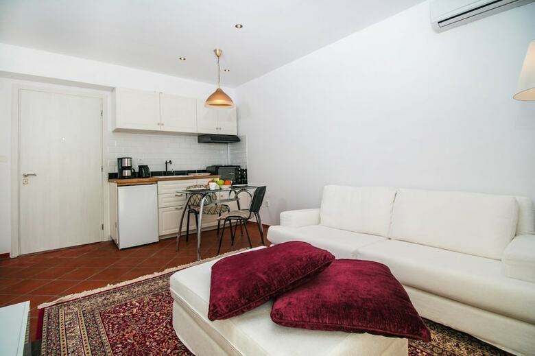 Apartamentos Danezis City Stars