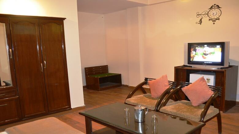 Hotel Majestic Oak Bush