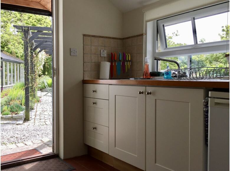 Tresowes Green Cottage